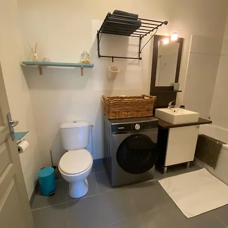 Au Fil Du Clain — T2 Cosy, Parking & Fibre *