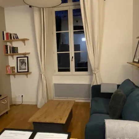 Apartamento T2 Cosy Et Calme, Parking Prive Et Fibre Inclus *