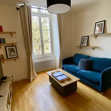 T2 Cosy Et Calme, Parking Prive Et Fibre Inclus * Poitiers