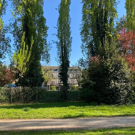 Apartamento T2 Cosy Et Calme, Parking Prive Et Fibre Inclus *