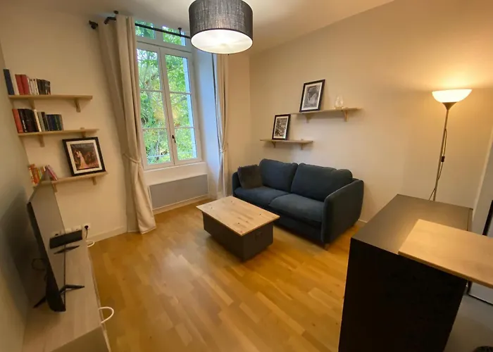 T2 Cosy Et Calme, Parking Prive Et Fibre Inclus Apartamento Poitiers