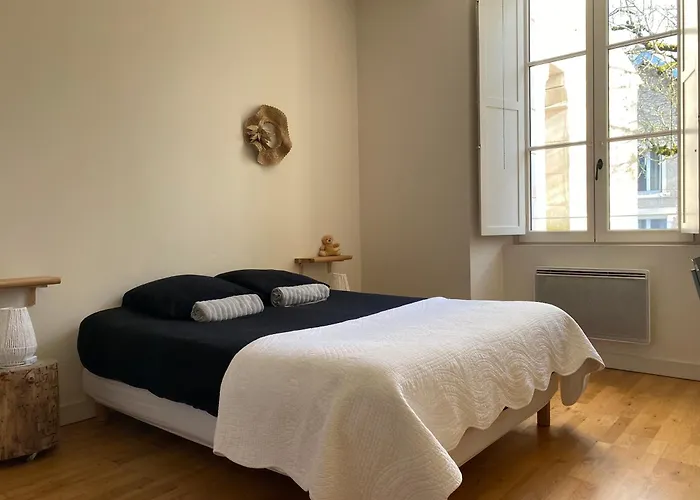 T2 Cosy Et Calme, Parking Prive Et Fibre Inclus * Poitiers