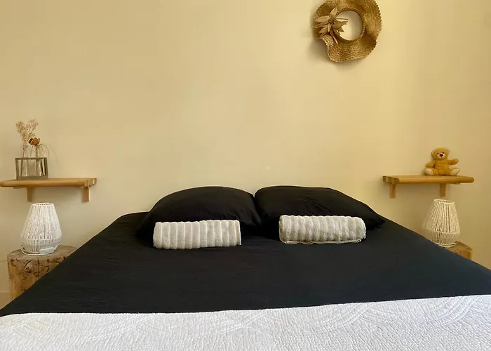 Apartamento T2 Cosy Et Calme, Parking Prive Et Fibre Inclus *