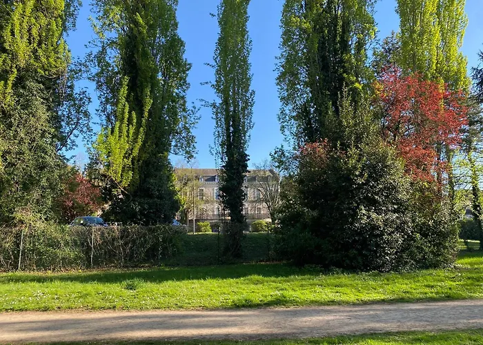 Apartamento T2 Cosy Et Calme, Parking Prive Et Fibre Inclus *